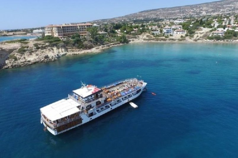 Cruising in Paphos sea